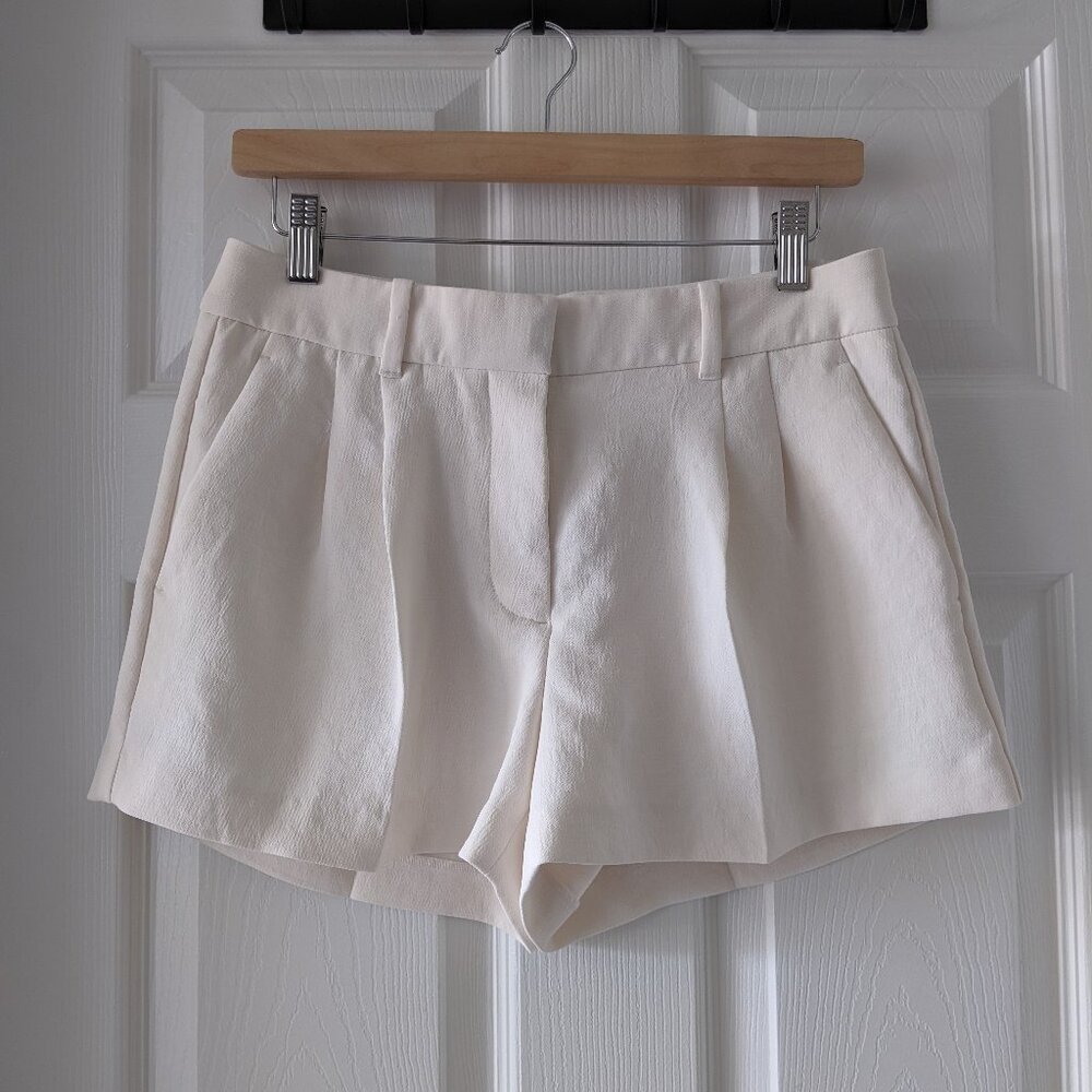 Low Rise Effortless Short - Light Burch - Size 4